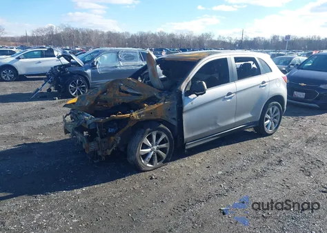 2015 Mitsubishi Outlander Sport Se z USA, uszkodzony, nr VIN 4A4AR4AU4FE049807